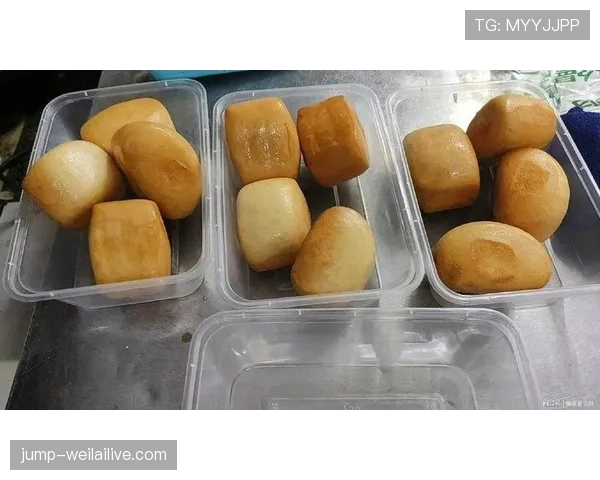赵继伟训练间隙吃的居然是五星级大厨外卖,真不是普通篮球员能想象的待遇 赵继伟训练间隙吃的居然是五星级大厨外卖,真不是普通篮球员能想象的待遇
